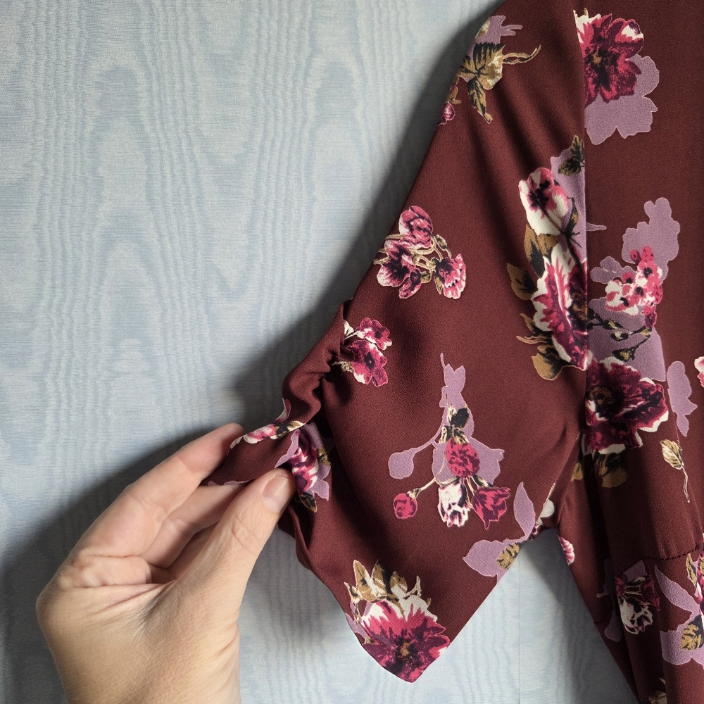 NWT ASTR‎ The Label Floral Faux Wrap Whimsigoth Chiffon Mini Dress Burgundy S - Picture 4 of 10